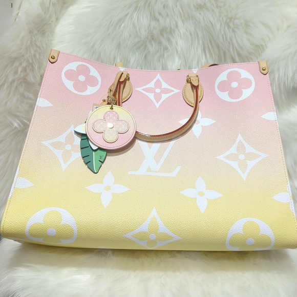 SOLD OUT🎉 Louis Vuitton OTG GM Pink/Yellow New in Box w/ QR Code and reciept - Picture 11 of 16